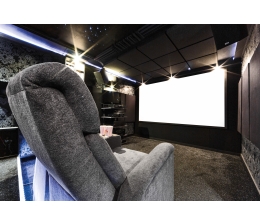 Ratgeber Auro-3D-Leserkino mit Double Bass Array: Blue Star Lights - News, Bild 1