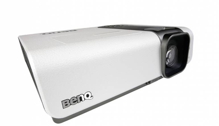 Beamer BenQ W1000 im Test, Bild 1