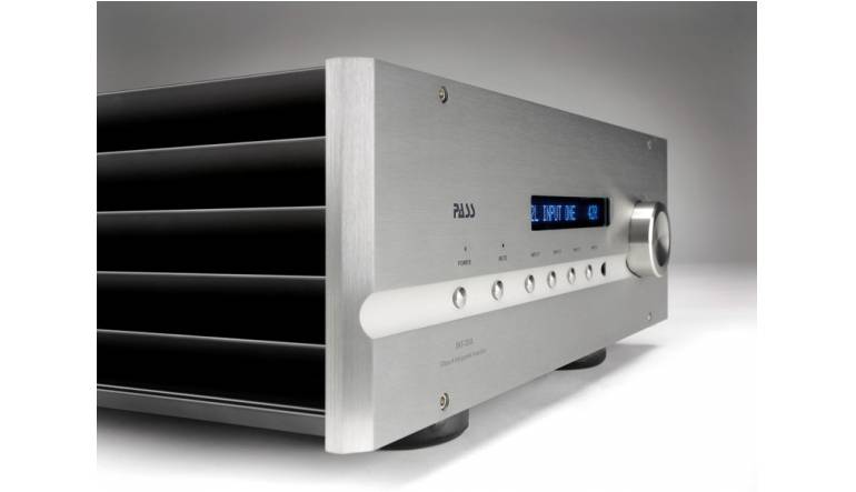 Vollverstärker Pass Labs INT-30A im Test, Bild 1