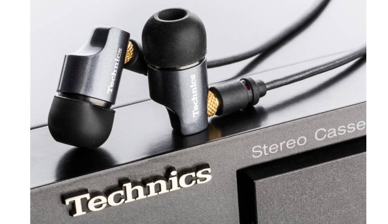 Kopfhörer InEar Technics EAH-TZ700 im Test, Bild 1