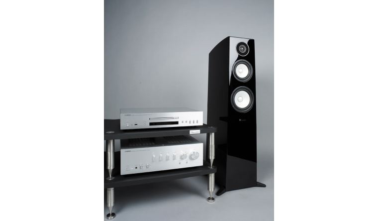 Vollverstärker Yamaha A-S700, Yamaha CD-S700, Yamaha NS-F700 im Test , Bild 1
