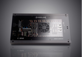 Car-HiFi Endstufe Mono Helix C ONE im Test, Bild 1